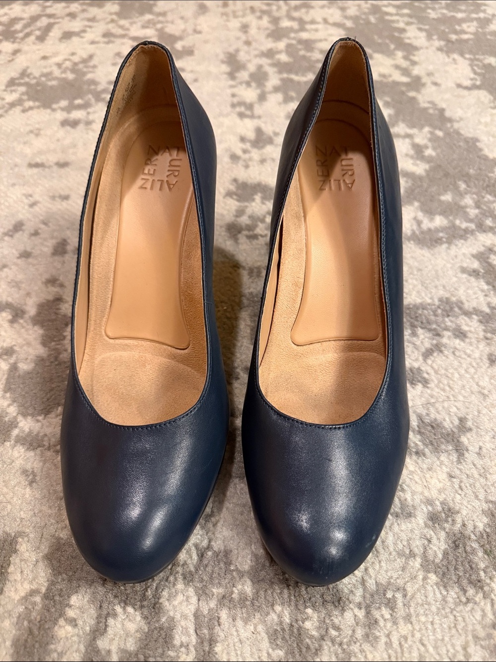 Naturalizer Navy Blue Round Toe Heels Size 10